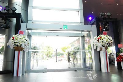 高雄保時捷展示中心開幕